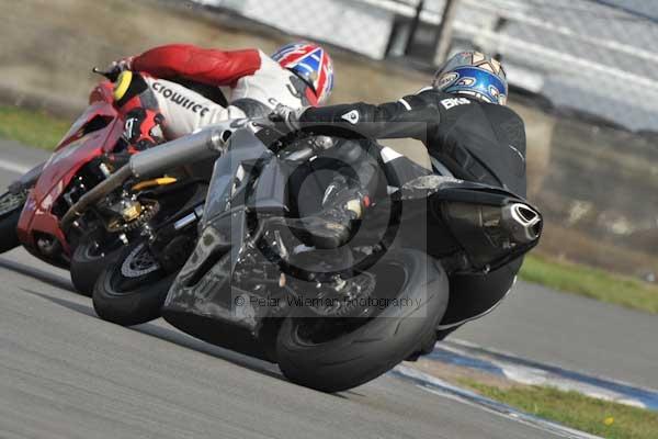 Motorcycle action photographs;Trackday digital images;donington;donington park leicestershire;donington photographs;event digital images;eventdigitalimages;no limits trackday;peter wileman photography;trackday;trackday photos