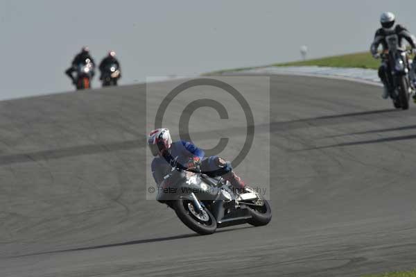 Motorcycle action photographs;Trackday digital images;donington;donington park leicestershire;donington photographs;event digital images;eventdigitalimages;no limits trackday;peter wileman photography;trackday;trackday photos