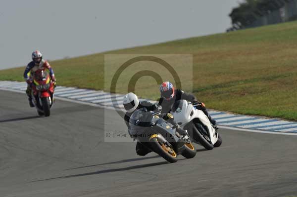 Motorcycle action photographs;Trackday digital images;donington;donington park leicestershire;donington photographs;event digital images;eventdigitalimages;no limits trackday;peter wileman photography;trackday;trackday photos