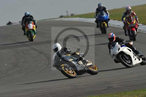 Motorcycle action photographs;Trackday digital images;donington;donington park leicestershire;donington photographs;event digital images;eventdigitalimages;no limits trackday;peter wileman photography;trackday;trackday photos