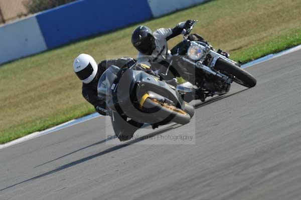 Motorcycle action photographs;Trackday digital images;donington;donington park leicestershire;donington photographs;event digital images;eventdigitalimages;no limits trackday;peter wileman photography;trackday;trackday photos