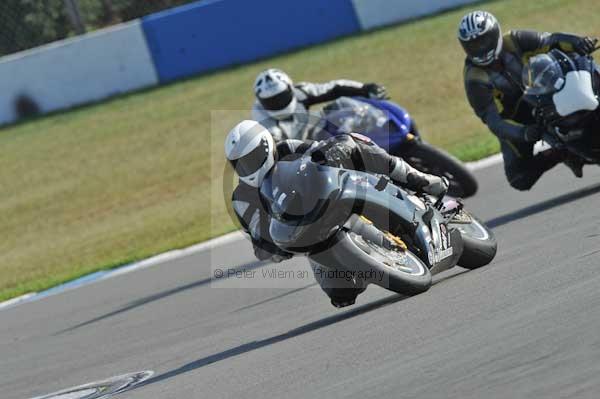 Motorcycle action photographs;Trackday digital images;donington;donington park leicestershire;donington photographs;event digital images;eventdigitalimages;no limits trackday;peter wileman photography;trackday;trackday photos
