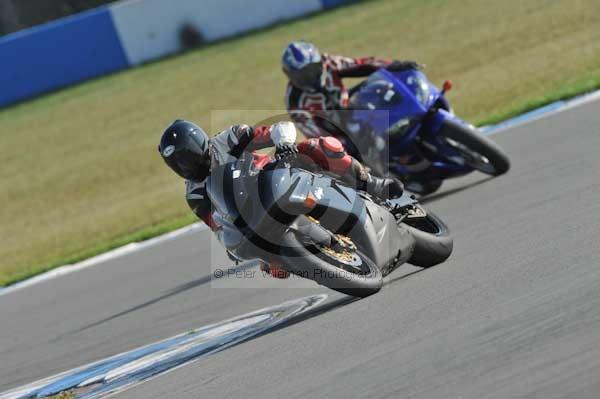 Motorcycle action photographs;Trackday digital images;donington;donington park leicestershire;donington photographs;event digital images;eventdigitalimages;no limits trackday;peter wileman photography;trackday;trackday photos