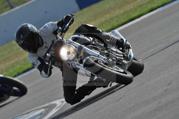 Motorcycle action photographs;Trackday digital images;donington;donington park leicestershire;donington photographs;event digital images;eventdigitalimages;no limits trackday;peter wileman photography;trackday;trackday photos