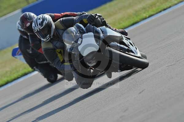 Motorcycle action photographs;Trackday digital images;donington;donington park leicestershire;donington photographs;event digital images;eventdigitalimages;no limits trackday;peter wileman photography;trackday;trackday photos