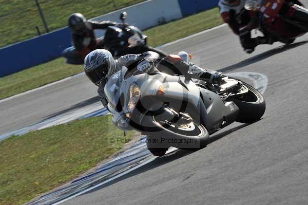 Motorcycle action photographs;Trackday digital images;donington;donington park leicestershire;donington photographs;event digital images;eventdigitalimages;no limits trackday;peter wileman photography;trackday;trackday photos