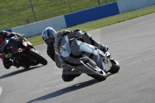 Motorcycle action photographs;Trackday digital images;donington;donington park leicestershire;donington photographs;event digital images;eventdigitalimages;no limits trackday;peter wileman photography;trackday;trackday photos