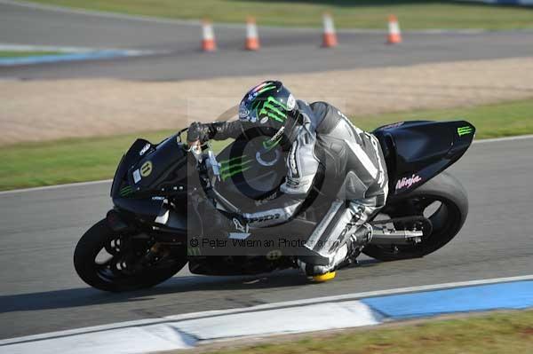 Motorcycle action photographs;Trackday digital images;donington;donington park leicestershire;donington photographs;event digital images;eventdigitalimages;no limits trackday;peter wileman photography;trackday;trackday photos