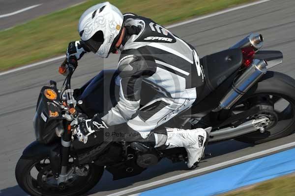Motorcycle action photographs;Trackday digital images;donington;donington park leicestershire;donington photographs;event digital images;eventdigitalimages;no limits trackday;peter wileman photography;trackday;trackday photos