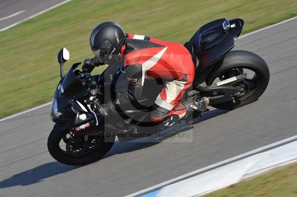 Motorcycle action photographs;Trackday digital images;donington;donington park leicestershire;donington photographs;event digital images;eventdigitalimages;no limits trackday;peter wileman photography;trackday;trackday photos