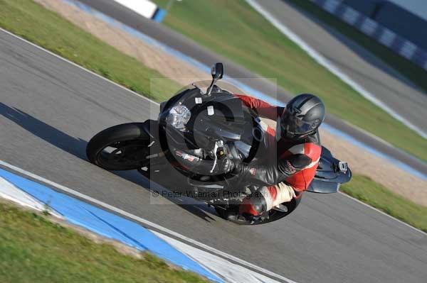 Motorcycle action photographs;Trackday digital images;donington;donington park leicestershire;donington photographs;event digital images;eventdigitalimages;no limits trackday;peter wileman photography;trackday;trackday photos