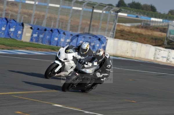 Motorcycle action photographs;Trackday digital images;donington;donington park leicestershire;donington photographs;event digital images;eventdigitalimages;no limits trackday;peter wileman photography;trackday;trackday photos
