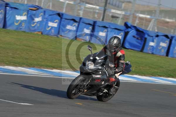 Motorcycle action photographs;Trackday digital images;donington;donington park leicestershire;donington photographs;event digital images;eventdigitalimages;no limits trackday;peter wileman photography;trackday;trackday photos