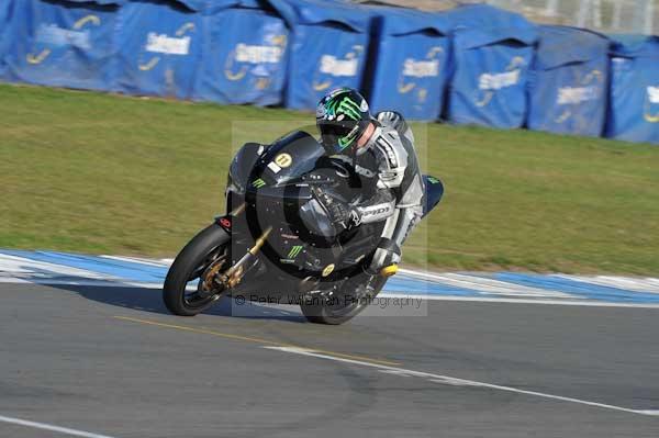 Motorcycle action photographs;Trackday digital images;donington;donington park leicestershire;donington photographs;event digital images;eventdigitalimages;no limits trackday;peter wileman photography;trackday;trackday photos