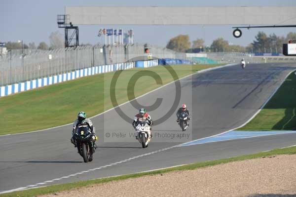 Motorcycle action photographs;Trackday digital images;donington;donington park leicestershire;donington photographs;event digital images;eventdigitalimages;no limits trackday;peter wileman photography;trackday;trackday photos