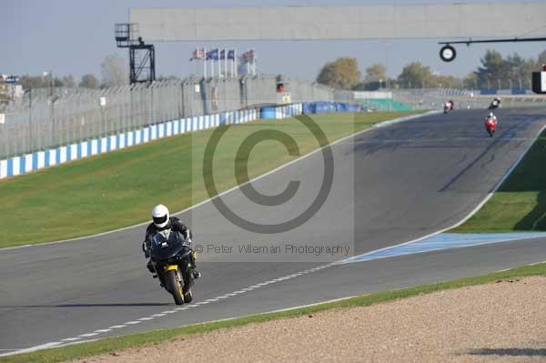 Motorcycle action photographs;Trackday digital images;donington;donington park leicestershire;donington photographs;event digital images;eventdigitalimages;no limits trackday;peter wileman photography;trackday;trackday photos