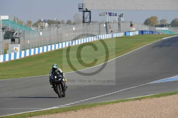 Motorcycle action photographs;Trackday digital images;donington;donington park leicestershire;donington photographs;event digital images;eventdigitalimages;no limits trackday;peter wileman photography;trackday;trackday photos