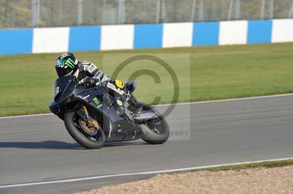 Motorcycle action photographs;Trackday digital images;donington;donington park leicestershire;donington photographs;event digital images;eventdigitalimages;no limits trackday;peter wileman photography;trackday;trackday photos