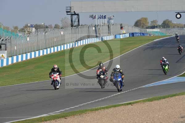 Motorcycle action photographs;Trackday digital images;donington;donington park leicestershire;donington photographs;event digital images;eventdigitalimages;no limits trackday;peter wileman photography;trackday;trackday photos