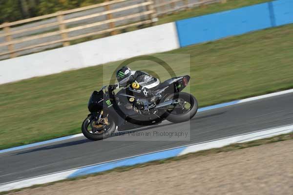 Motorcycle action photographs;Trackday digital images;donington;donington park leicestershire;donington photographs;event digital images;eventdigitalimages;no limits trackday;peter wileman photography;trackday;trackday photos