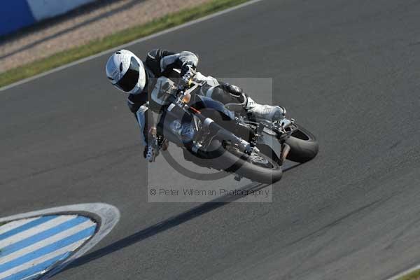 Motorcycle action photographs;Trackday digital images;donington;donington park leicestershire;donington photographs;event digital images;eventdigitalimages;no limits trackday;peter wileman photography;trackday;trackday photos