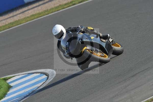 Motorcycle action photographs;Trackday digital images;donington;donington park leicestershire;donington photographs;event digital images;eventdigitalimages;no limits trackday;peter wileman photography;trackday;trackday photos