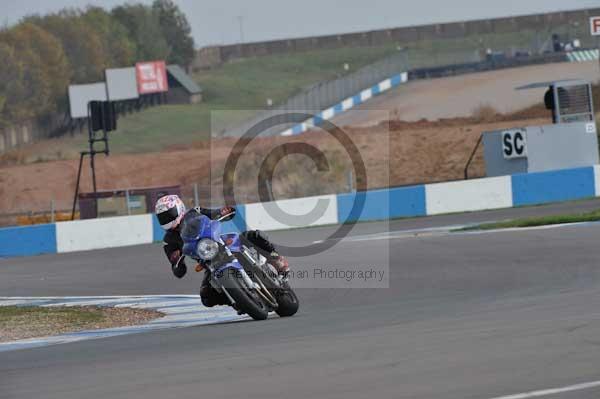 Motorcycle action photographs;Trackday digital images;donington;donington park leicestershire;donington photographs;event digital images;eventdigitalimages;no limits trackday;peter wileman photography;trackday;trackday photos