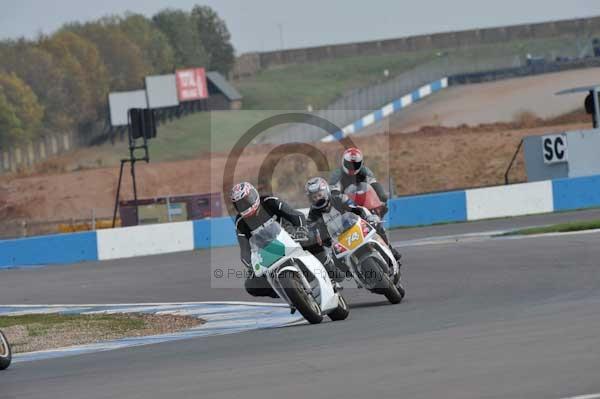 Motorcycle action photographs;Trackday digital images;donington;donington park leicestershire;donington photographs;event digital images;eventdigitalimages;no limits trackday;peter wileman photography;trackday;trackday photos