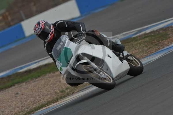 Motorcycle action photographs;Trackday digital images;donington;donington park leicestershire;donington photographs;event digital images;eventdigitalimages;no limits trackday;peter wileman photography;trackday;trackday photos