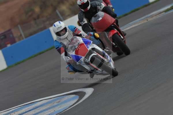 Motorcycle action photographs;Trackday digital images;donington;donington park leicestershire;donington photographs;event digital images;eventdigitalimages;no limits trackday;peter wileman photography;trackday;trackday photos