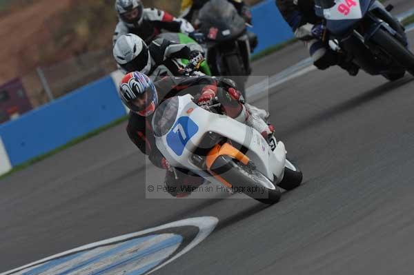 Motorcycle action photographs;Trackday digital images;donington;donington park leicestershire;donington photographs;event digital images;eventdigitalimages;no limits trackday;peter wileman photography;trackday;trackday photos