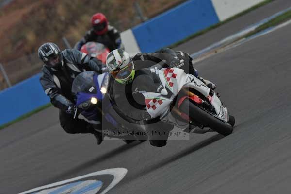 Motorcycle action photographs;Trackday digital images;donington;donington park leicestershire;donington photographs;event digital images;eventdigitalimages;no limits trackday;peter wileman photography;trackday;trackday photos