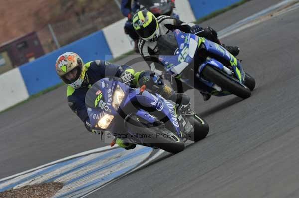 Motorcycle action photographs;Trackday digital images;donington;donington park leicestershire;donington photographs;event digital images;eventdigitalimages;no limits trackday;peter wileman photography;trackday;trackday photos
