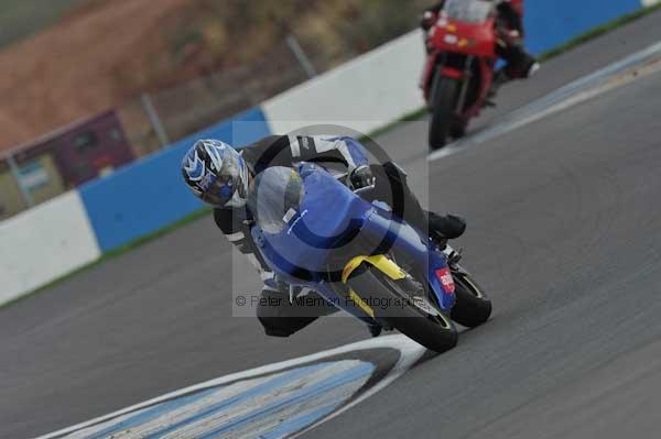 Motorcycle action photographs;Trackday digital images;donington;donington park leicestershire;donington photographs;event digital images;eventdigitalimages;no limits trackday;peter wileman photography;trackday;trackday photos