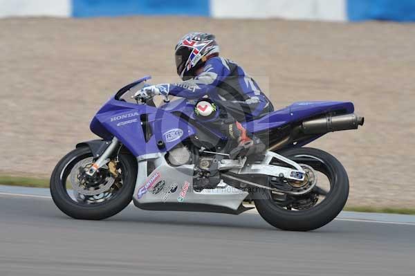 Motorcycle action photographs;Trackday digital images;donington;donington park leicestershire;donington photographs;event digital images;eventdigitalimages;no limits trackday;peter wileman photography;trackday;trackday photos