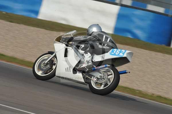 Motorcycle action photographs;Trackday digital images;donington;donington park leicestershire;donington photographs;event digital images;eventdigitalimages;no limits trackday;peter wileman photography;trackday;trackday photos