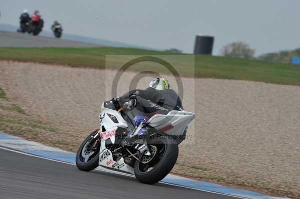 Motorcycle action photographs;Trackday digital images;donington;donington park leicestershire;donington photographs;event digital images;eventdigitalimages;no limits trackday;peter wileman photography;trackday;trackday photos