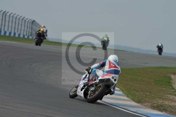 Motorcycle action photographs;Trackday digital images;donington;donington park leicestershire;donington photographs;event digital images;eventdigitalimages;no limits trackday;peter wileman photography;trackday;trackday photos