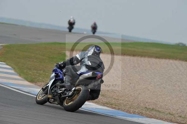 Motorcycle action photographs;Trackday digital images;donington;donington park leicestershire;donington photographs;event digital images;eventdigitalimages;no limits trackday;peter wileman photography;trackday;trackday photos