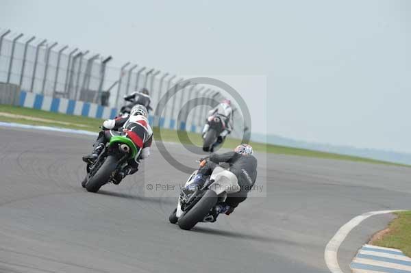 Motorcycle action photographs;Trackday digital images;donington;donington park leicestershire;donington photographs;event digital images;eventdigitalimages;no limits trackday;peter wileman photography;trackday;trackday photos