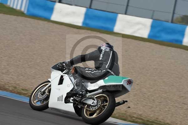 Motorcycle action photographs;Trackday digital images;donington;donington park leicestershire;donington photographs;event digital images;eventdigitalimages;no limits trackday;peter wileman photography;trackday;trackday photos