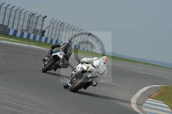 Motorcycle action photographs;Trackday digital images;donington;donington park leicestershire;donington photographs;event digital images;eventdigitalimages;no limits trackday;peter wileman photography;trackday;trackday photos