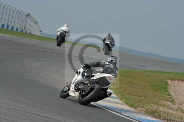 Motorcycle action photographs;Trackday digital images;donington;donington park leicestershire;donington photographs;event digital images;eventdigitalimages;no limits trackday;peter wileman photography;trackday;trackday photos