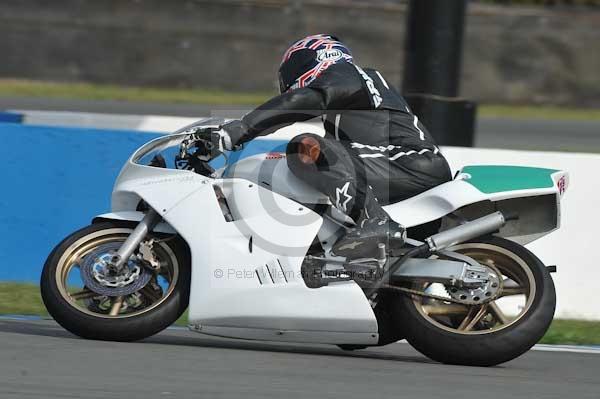 Motorcycle action photographs;Trackday digital images;donington;donington park leicestershire;donington photographs;event digital images;eventdigitalimages;no limits trackday;peter wileman photography;trackday;trackday photos
