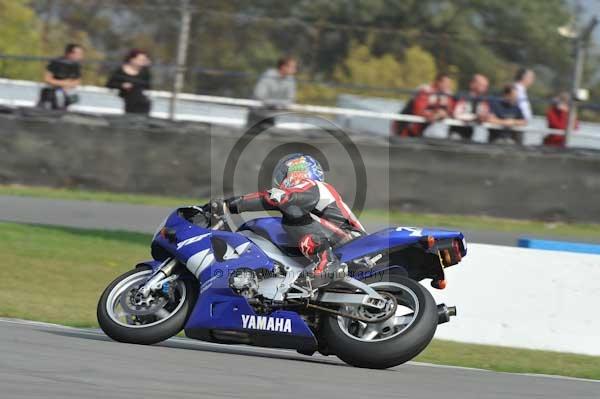 Motorcycle action photographs;Trackday digital images;donington;donington park leicestershire;donington photographs;event digital images;eventdigitalimages;no limits trackday;peter wileman photography;trackday;trackday photos