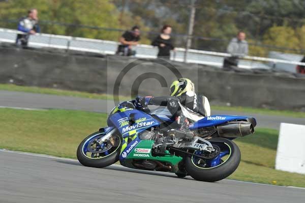 Motorcycle action photographs;Trackday digital images;donington;donington park leicestershire;donington photographs;event digital images;eventdigitalimages;no limits trackday;peter wileman photography;trackday;trackday photos