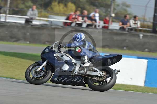 Motorcycle action photographs;Trackday digital images;donington;donington park leicestershire;donington photographs;event digital images;eventdigitalimages;no limits trackday;peter wileman photography;trackday;trackday photos