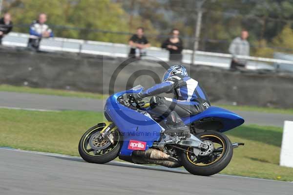 Motorcycle action photographs;Trackday digital images;donington;donington park leicestershire;donington photographs;event digital images;eventdigitalimages;no limits trackday;peter wileman photography;trackday;trackday photos