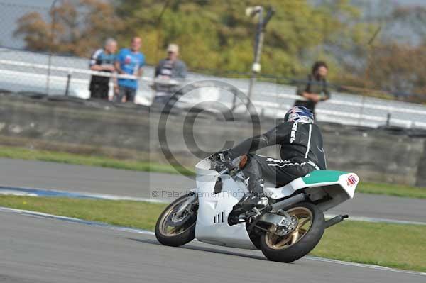 Motorcycle action photographs;Trackday digital images;donington;donington park leicestershire;donington photographs;event digital images;eventdigitalimages;no limits trackday;peter wileman photography;trackday;trackday photos