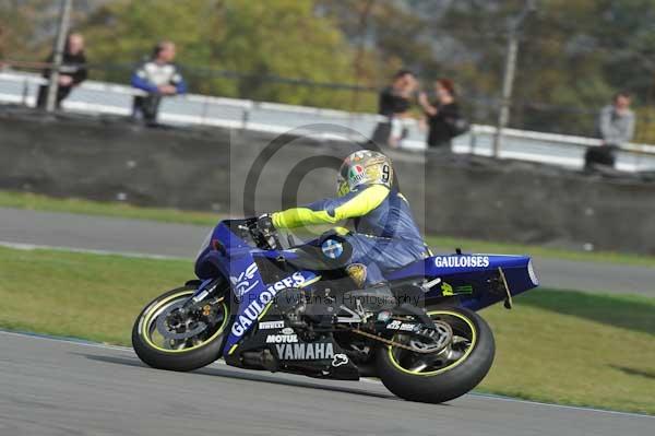 Motorcycle action photographs;Trackday digital images;donington;donington park leicestershire;donington photographs;event digital images;eventdigitalimages;no limits trackday;peter wileman photography;trackday;trackday photos